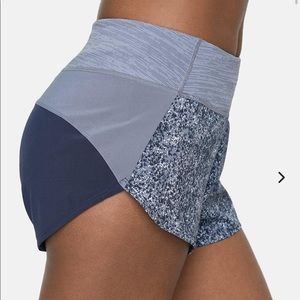 Outdoor Voices Hudson Shorts Large